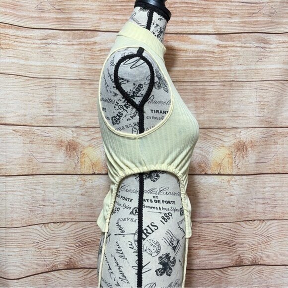 Shein Sleeveless Mock Neck Two Sided Ribbed Yellow Tank Top Size Small - Picture 5 of 7